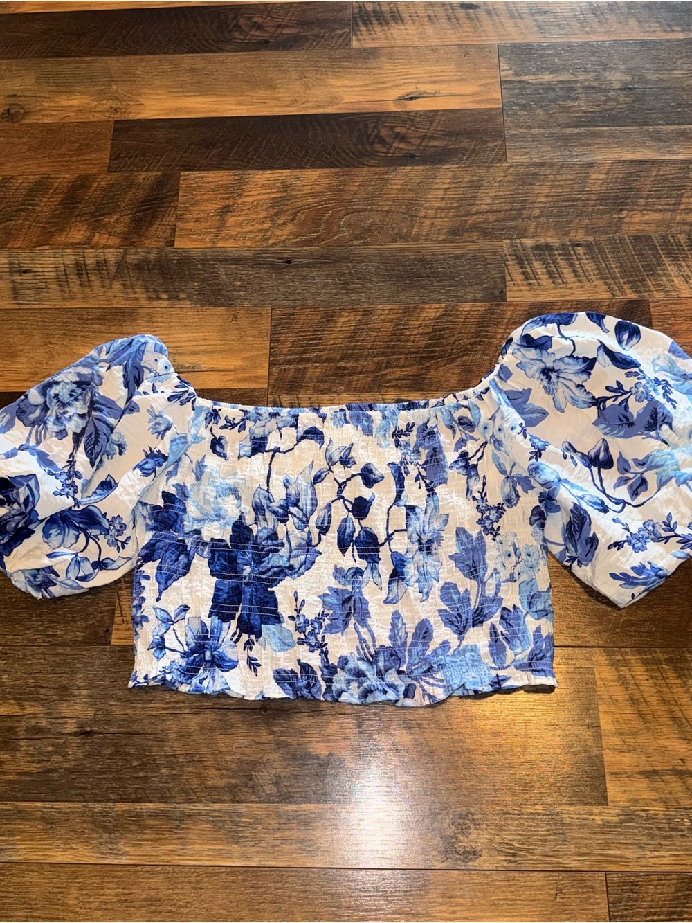 H&M White and Blue Floral Off-Shoulder Puff Sleeve Crop Top